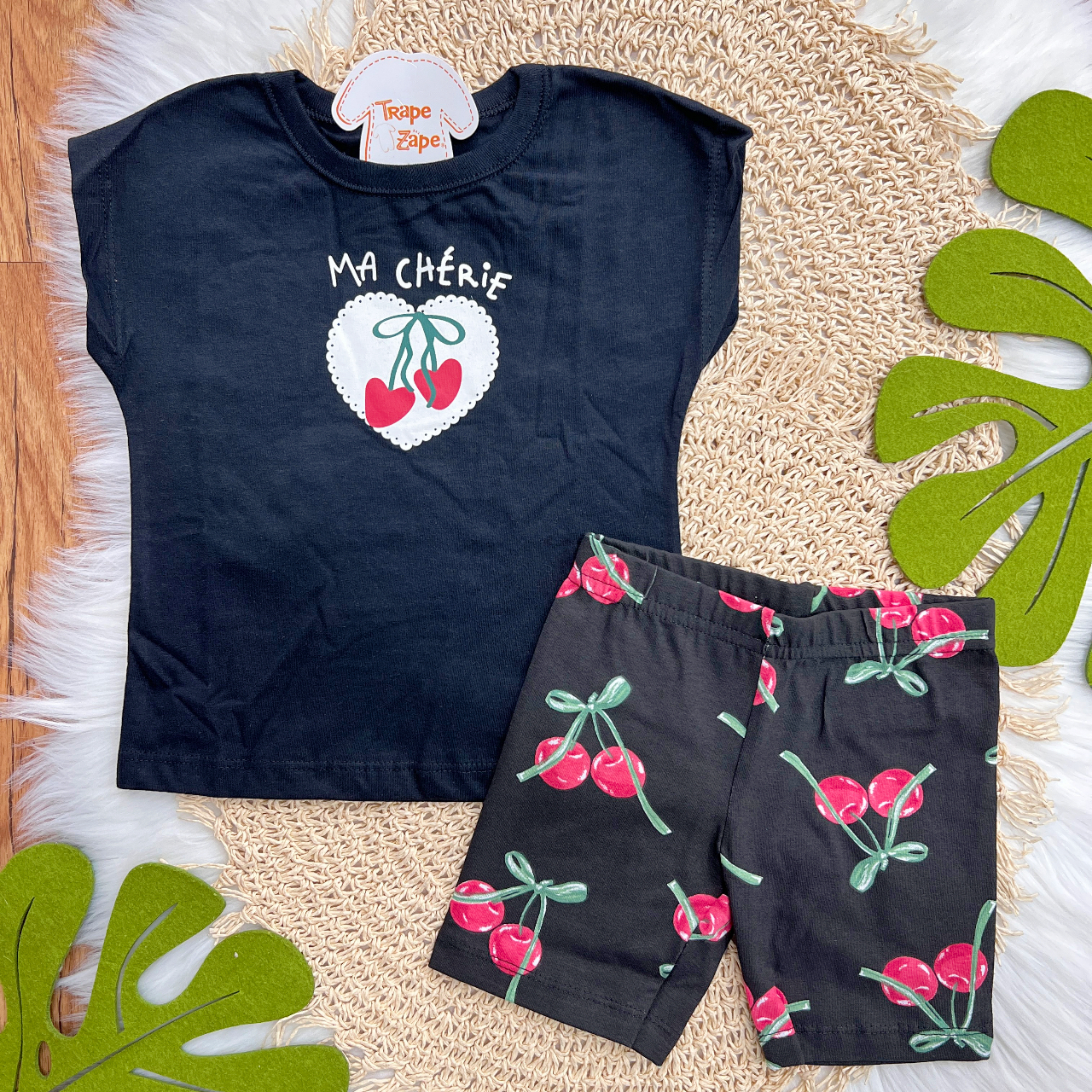 Conj. Blusa Ma Chérie e Bermuda Cerejinhas - Preto